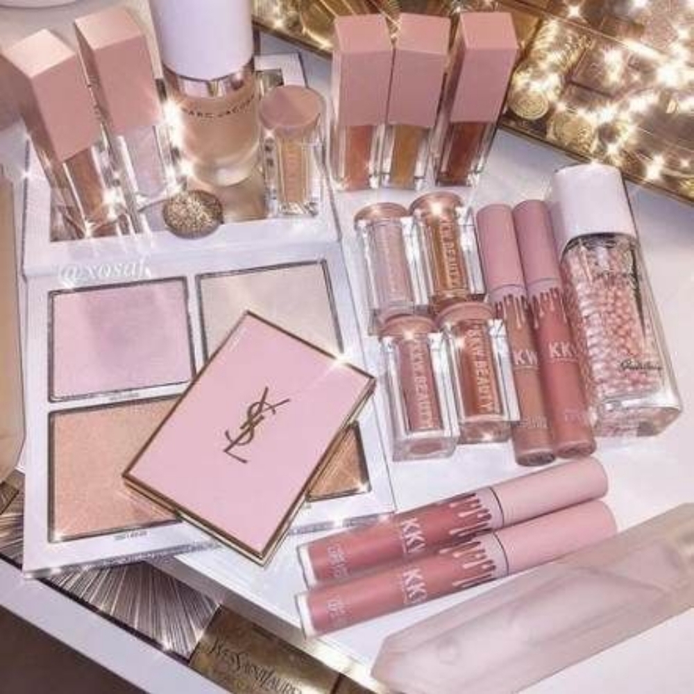 MYSTERY BEAUTY BOX!